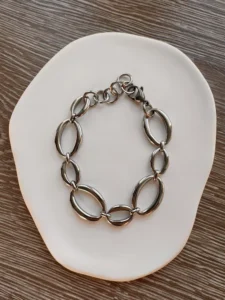 Ασημί Βραχιόλι με Οβάλ Κρίκους