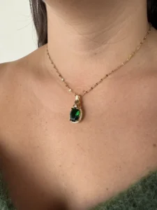 Ατσάλινο Χρυσό Κολιέ με Πράσινο Οβάλ Μικρά Κρύσταλλα