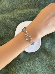 Ασημί Βραχιόλι με Οβάλ Κρίκους