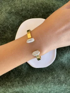 Χρυσή Ατσάλινη Χειροπέδα Ανοιχτή με zircon