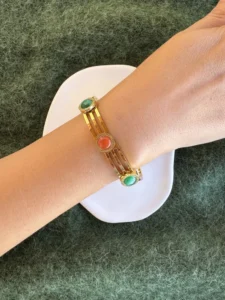 Χρυσή Ατσάλινη Χειροπέδα 'boho chic' με Ημιπολύτιμους Λίθους