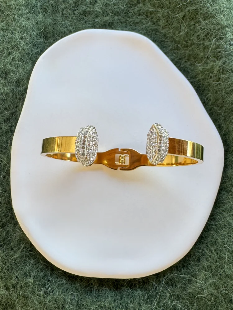 Χρυσή Ατσάλινη Χειροπέδα Ανοιχτή με zircon