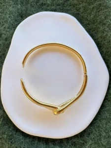 Χρυσή Ατσάλινη Χειροπέδα 'infinity knot'