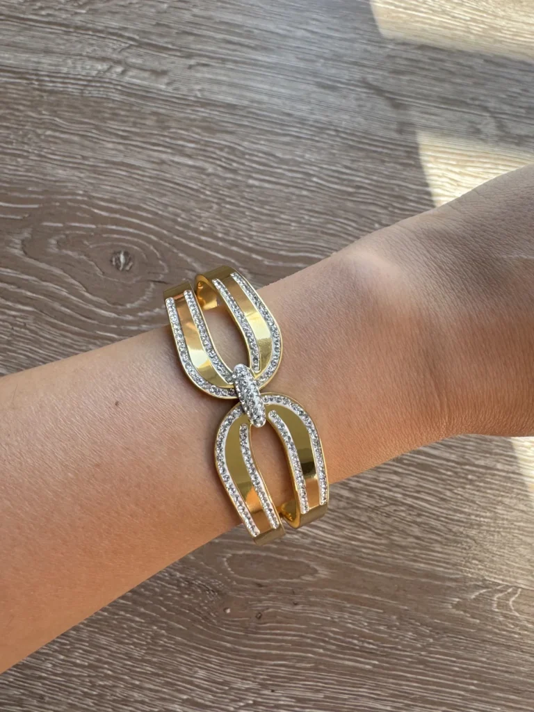 Χρυσή Χειροπέδα "Φιόγκος" με Κρύσταλλα