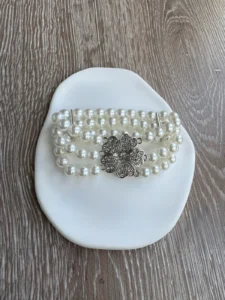 Βραχιόλι Τριπλής Σειράς με Πέρλες και Λουλούδι με Ζιργκόν