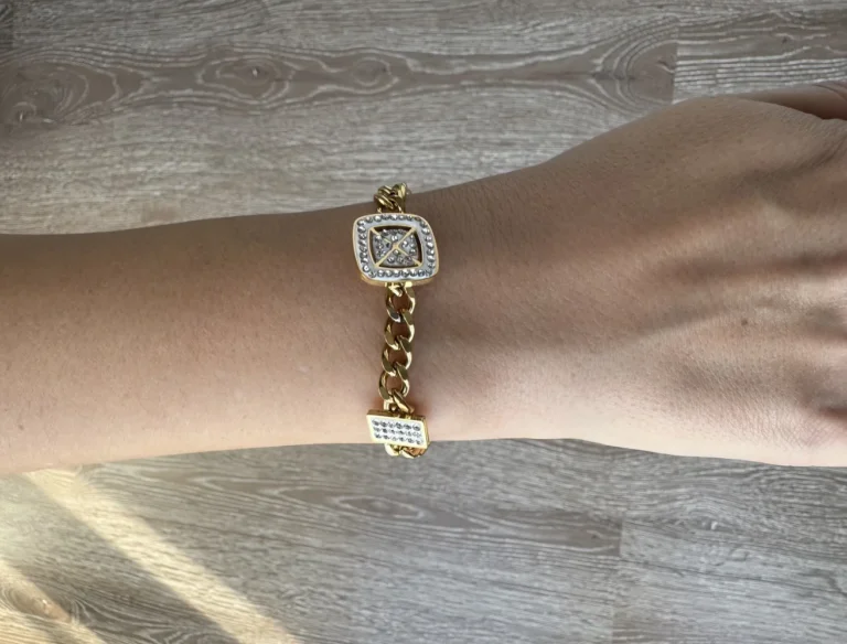 Ατσάλινο Βραχιόλι gourmette με Γεωμετρικά Στοιχεία και Ζιργκόν