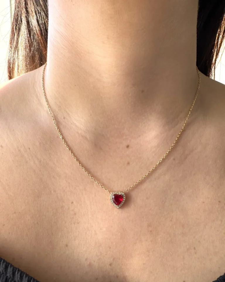 Χρυσό Ατσάλινο Κολιέ με Κόκκινη Καρδιά
