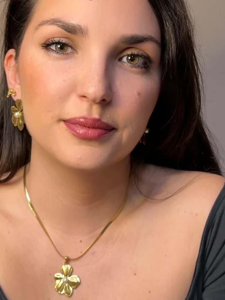 Χρυσά Καρφωτα Ατσάλινα Σκουλαρίκια Λουλούδι με Πέρλα