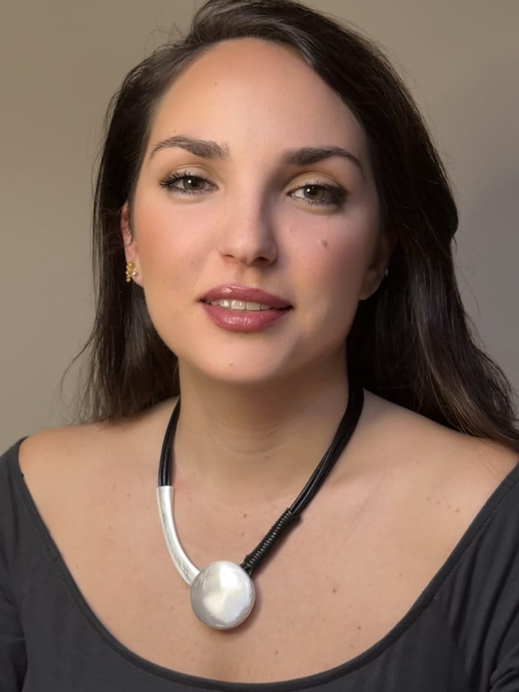 Κολιέ με leather effect Στοιχείο & Ασημί Λεπτομέρειες