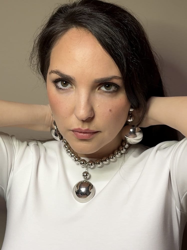 luna sphere Κολιέ με Γυαλιστερές Σφαιρικές Πέρλες & Αποσπώμενο Μενταγιόν