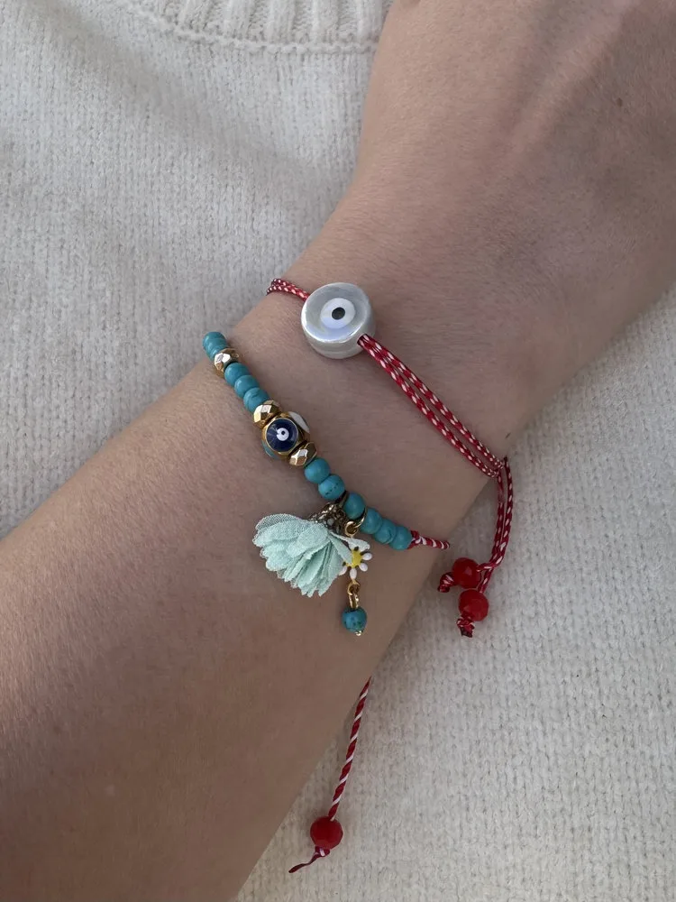 Μαρτάκι με Τυρκουάζ Χάντρες, Μαργαρίτα & Φούντα – boho lucky bracelet